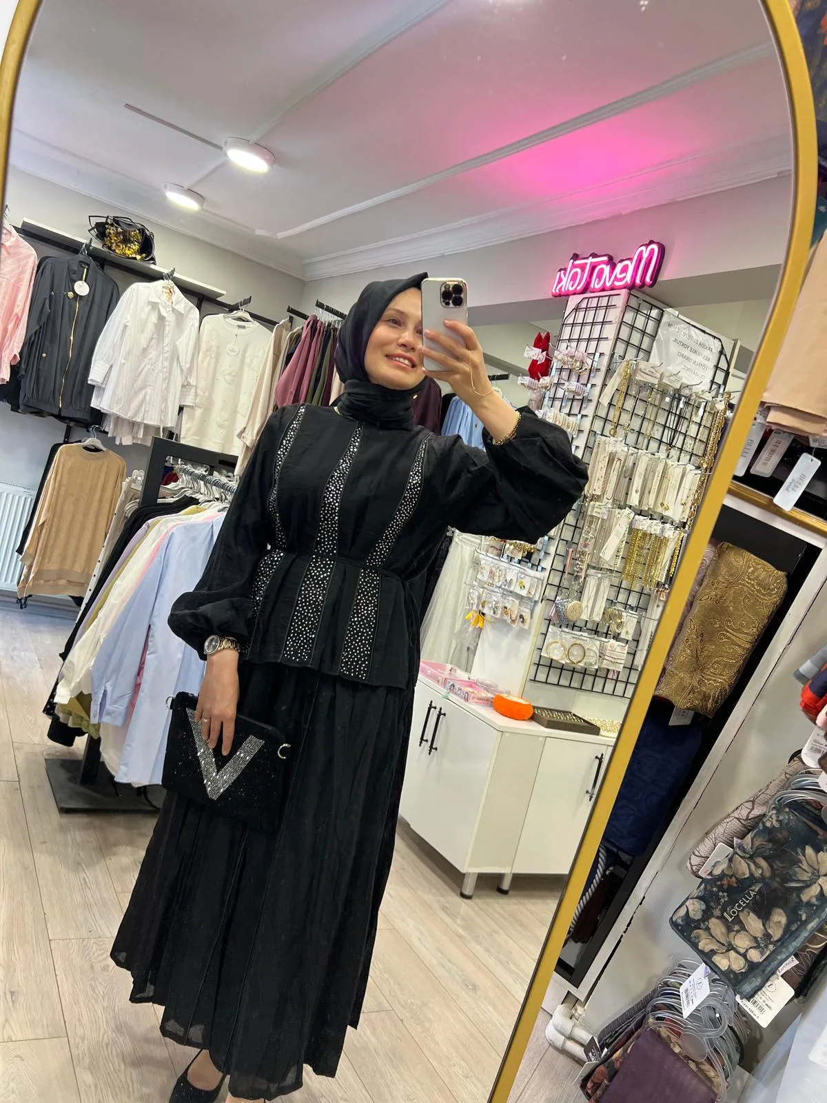 SiYAH ETEKLi TAKIM YENİ
